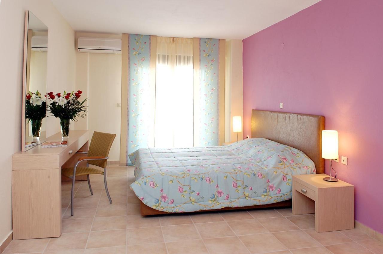 פוליכרונו Hotel Ammos מראה חיצוני תמונה